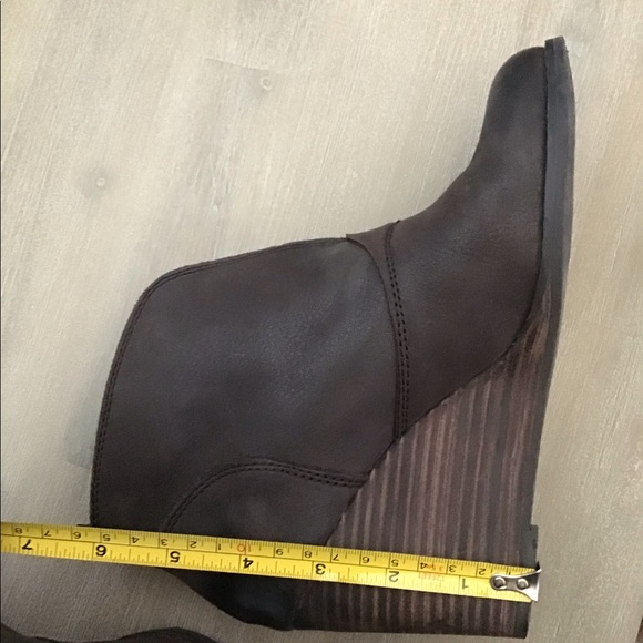 Lucky Brand Wedges Brown - Picture 3 of 4